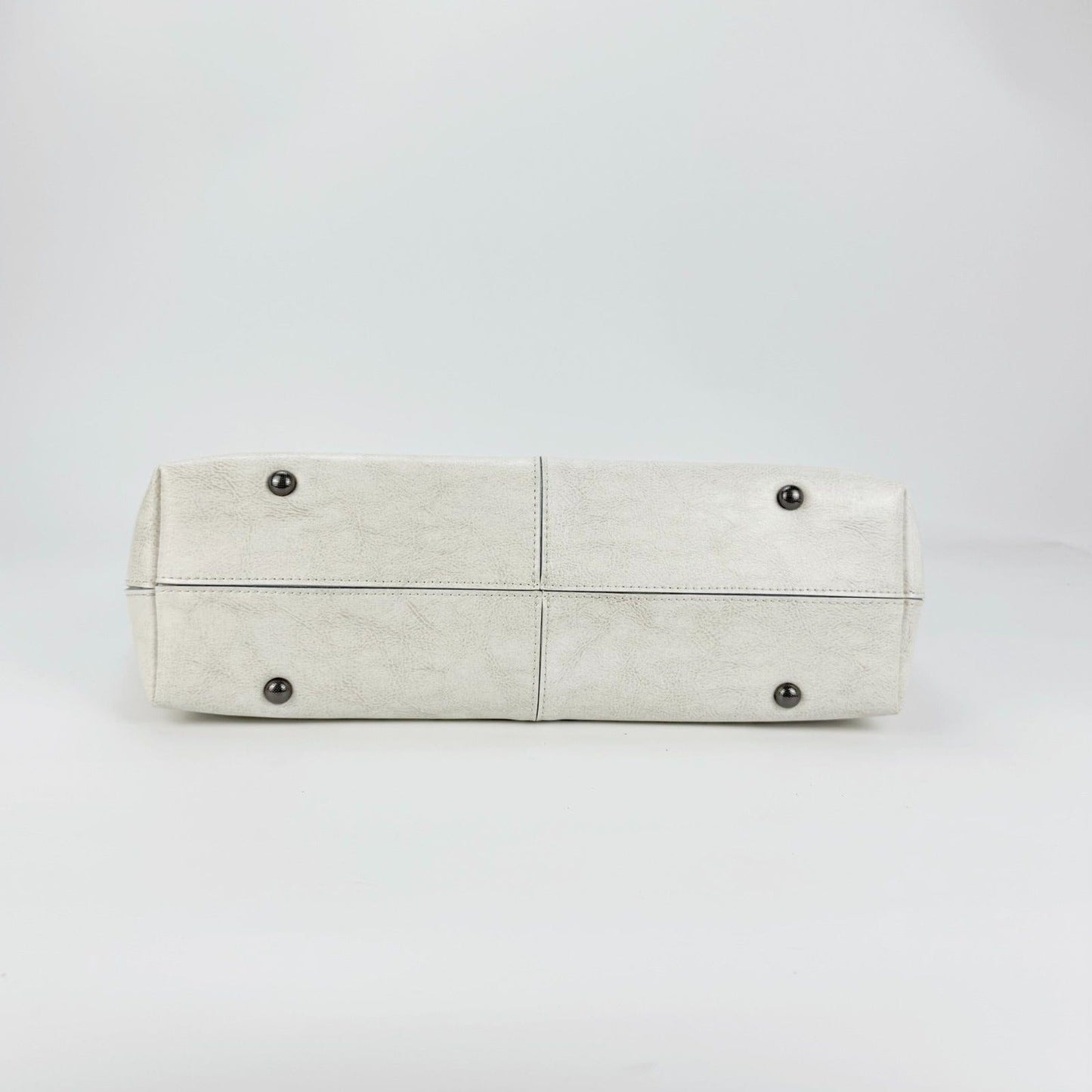 Anastasia Boutique Bags Off white Shopper Tote case study