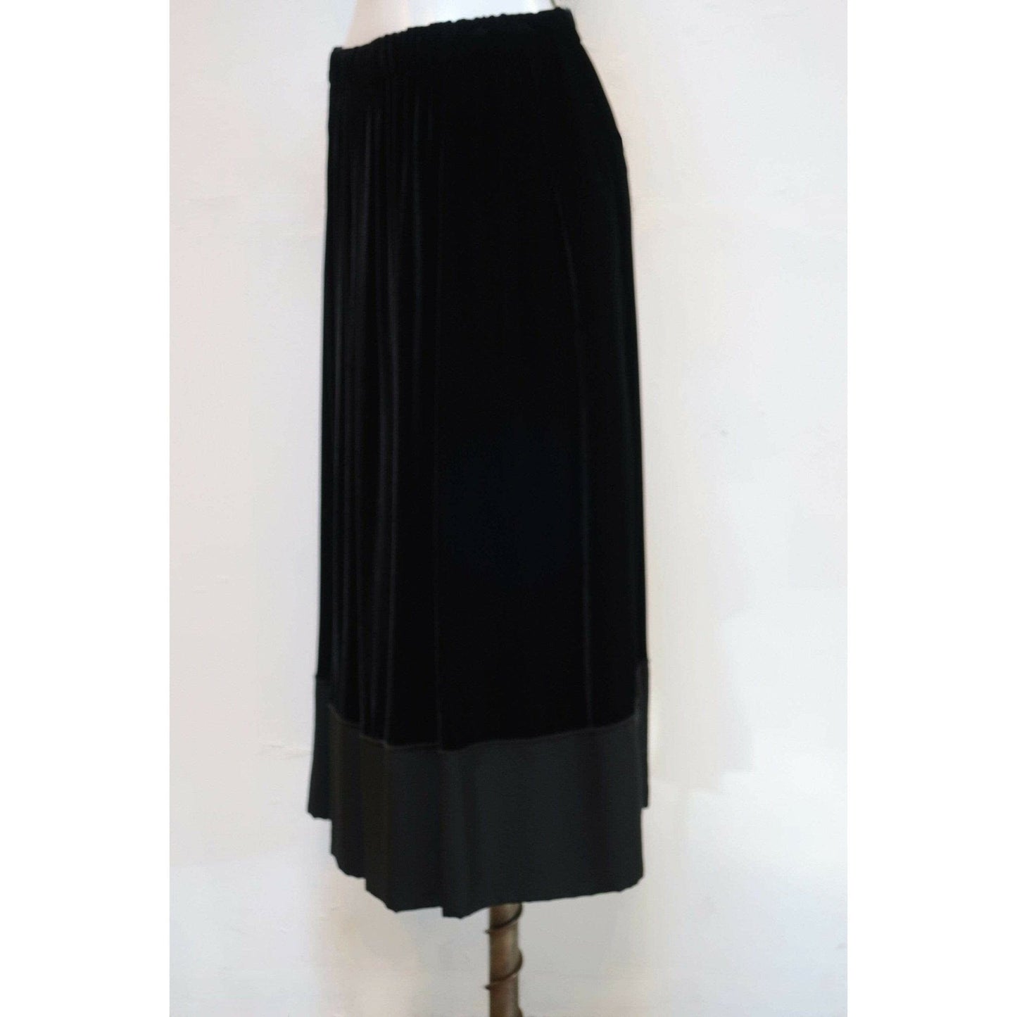 Skirts Comme Des Garçons Black Velvet Drawstring Skirt Light Gray