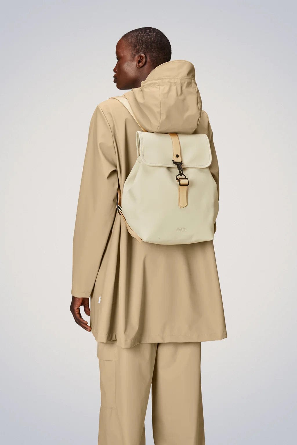 Backpacks RAINS Bucket Backpack - Waterproof Drawstring Bag Light Gray