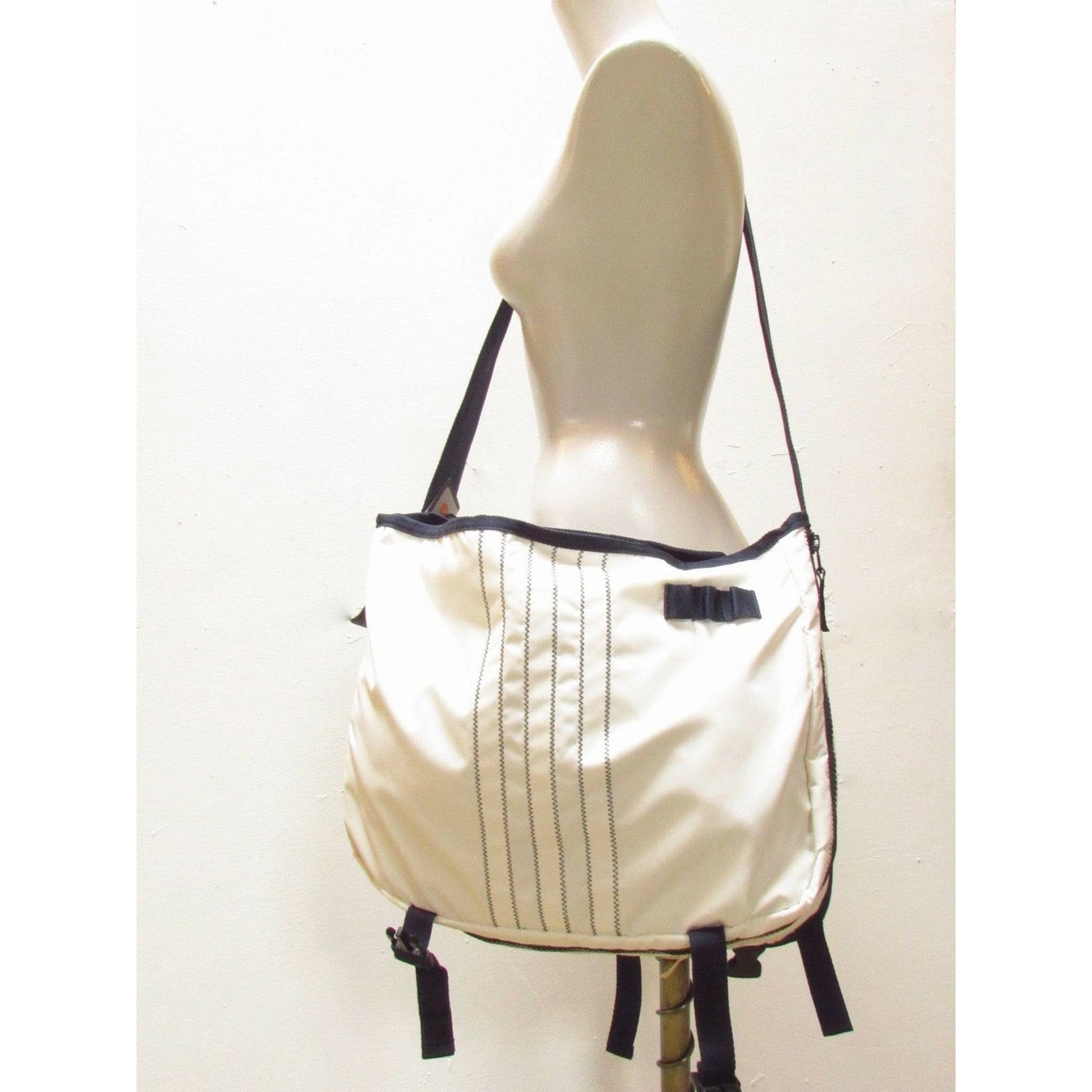 Handbags y-3-yohji-yamamoto-marine-messenger-bag Antique White