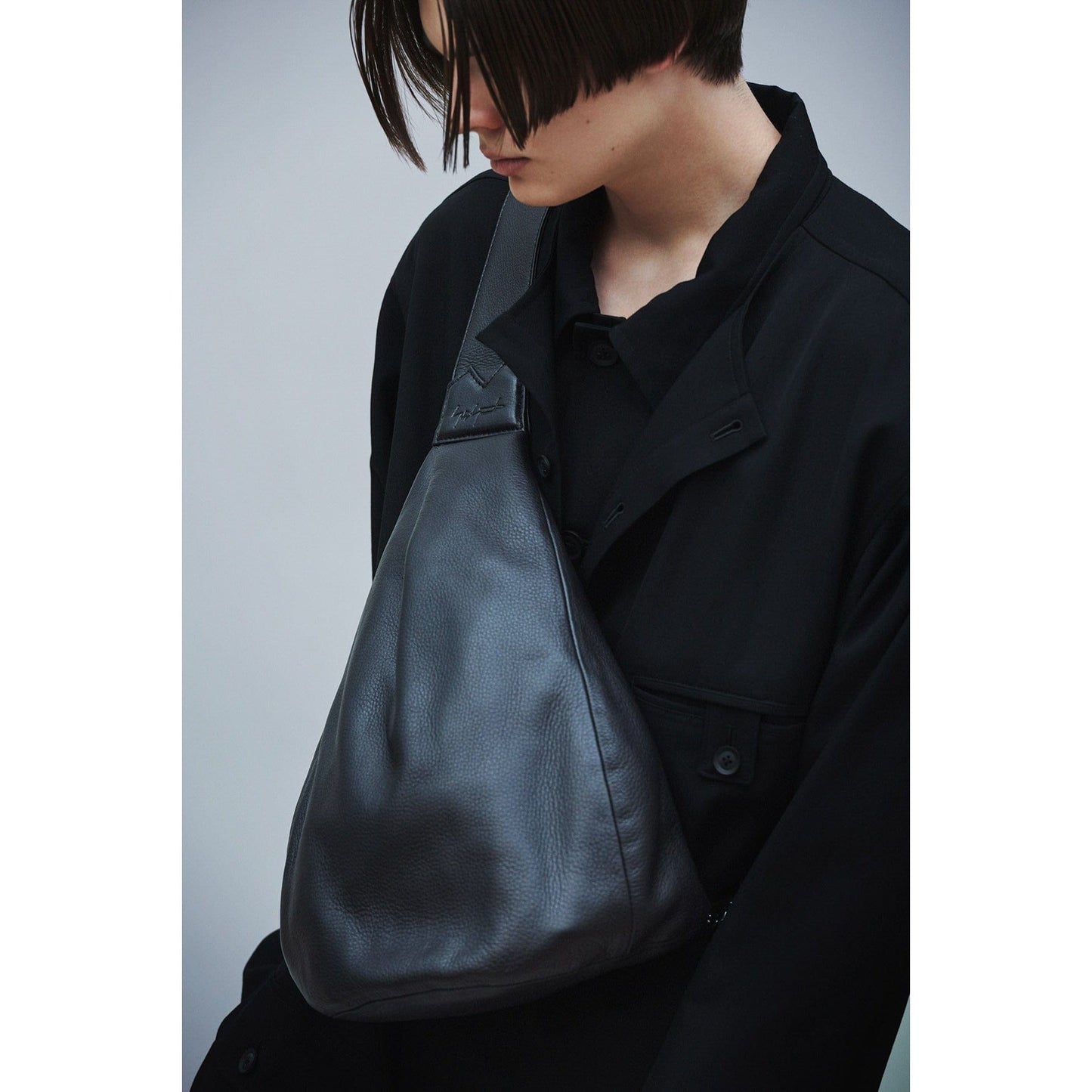 Yohji Yamamoto Handbags Black / Cow Leather / 34cm x 31cm x 15 cm Yohji Yamamoto Cross Body Bag M